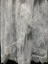 Load image into Gallery viewer, AVL0193 Leith Veil
